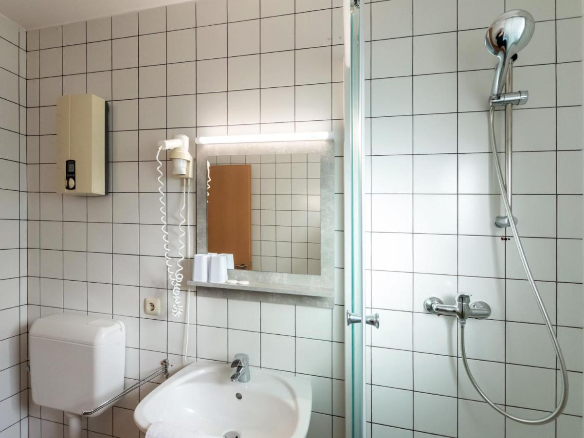 Apartment Alpenchalets - Zse204 By Interhome Zell am See Esterno foto